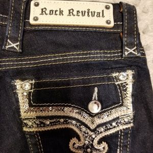ROCK REVIVAL skinny  NWOT 💎BLING💎